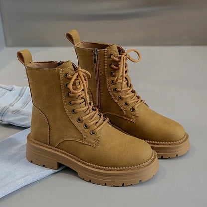 Bequeme und modische orthopädische Stiefel
