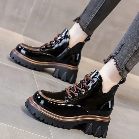 Vielseitige und stützende orthopädische Stiefel
