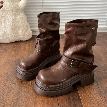 Elegante und stützende orthopädische Stiefel