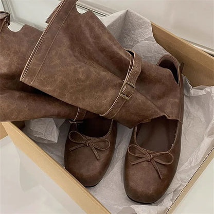 Maßgeschneiderte und bequeme orthopädische Sandalen