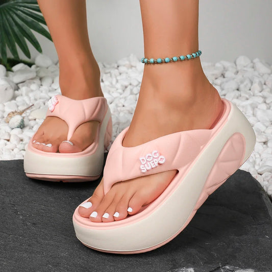 Stützende und stilvolle orthopädische Sandalen
