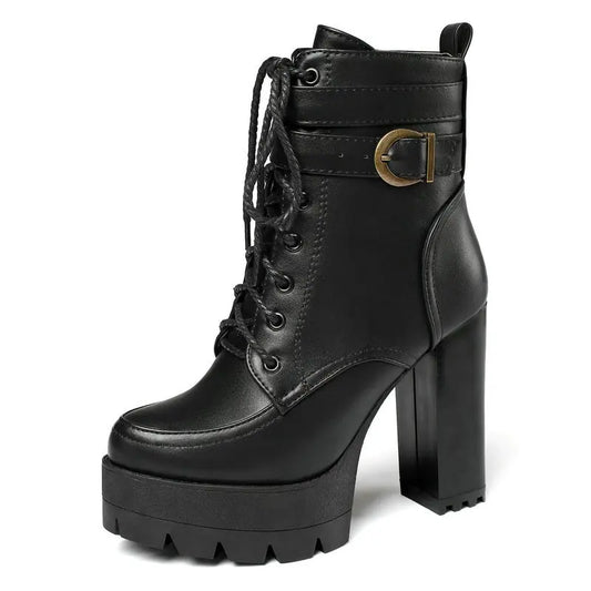 Elegante und stützende orthopädische Stiefel