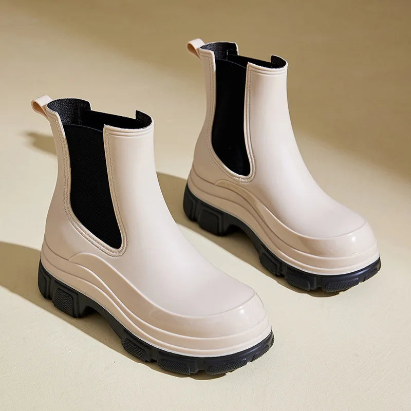 Elegante und stützende orthopädische Stiefel