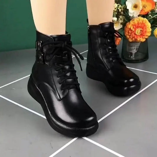 Modische und stützende orthopädische Stiefel