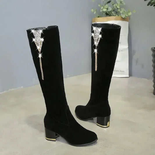 Stützende und stilvolle orthopädische Stiefel