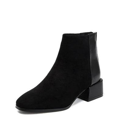 Bequeme und modische orthopädische Stiefel