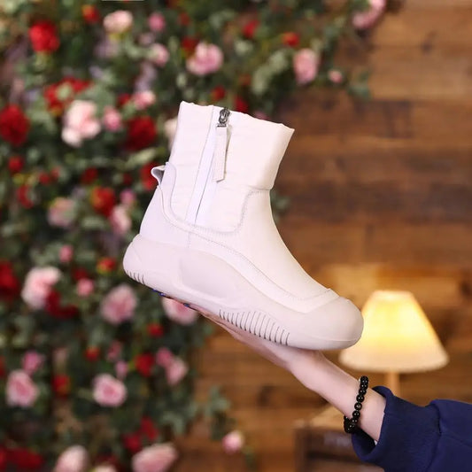 Modische und stützende orthopädische Stiefel