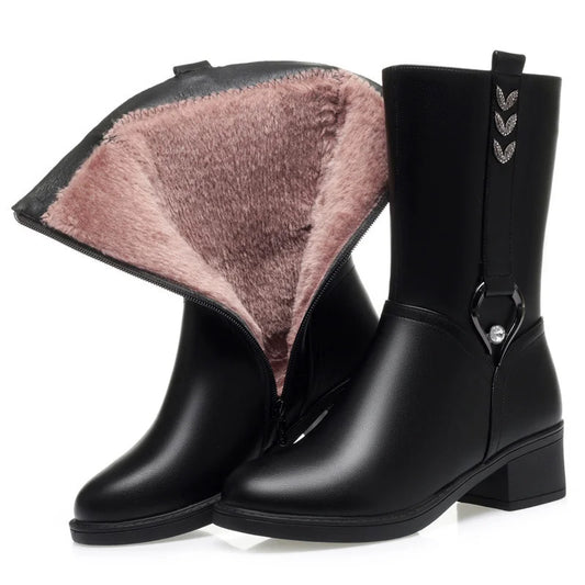 Stützende und trendige orthopädische Stiefel