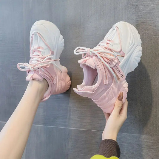 Elegante und stützende orthopädische Turnschuhe