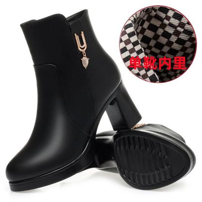 Stützende und stilvolle orthopädische Stiefel