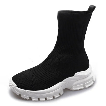 Modische und stützende orthopädische Stiefel