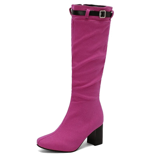 Stützende und stilvolle orthopädische Stiefel