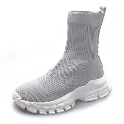 Modische und stützende orthopädische Stiefel