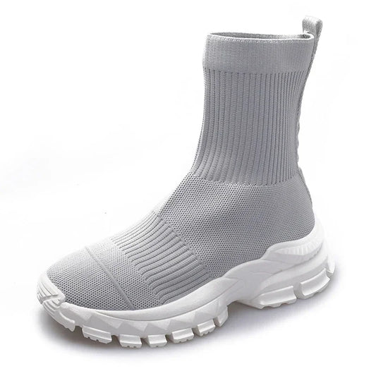 Modische und stützende orthopädische Stiefel