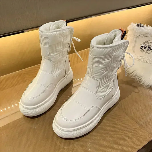 Modische und stützende orthopädische Stiefel