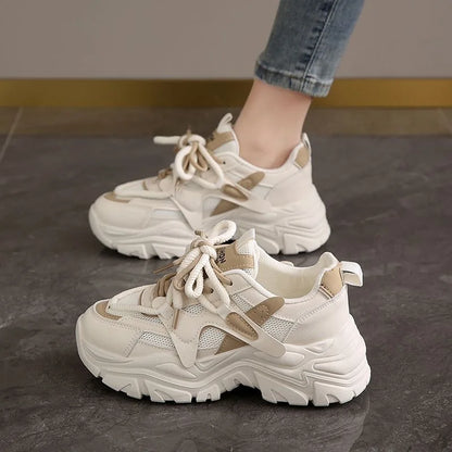 Maßgeschneiderte und bequeme orthopädische Turnschuhe