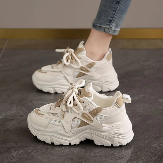 Maßgeschneiderte und bequeme orthopädische Turnschuhe