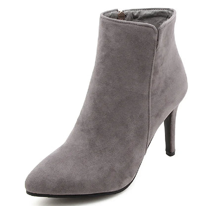 Elegante und stützende orthopädische Absätze