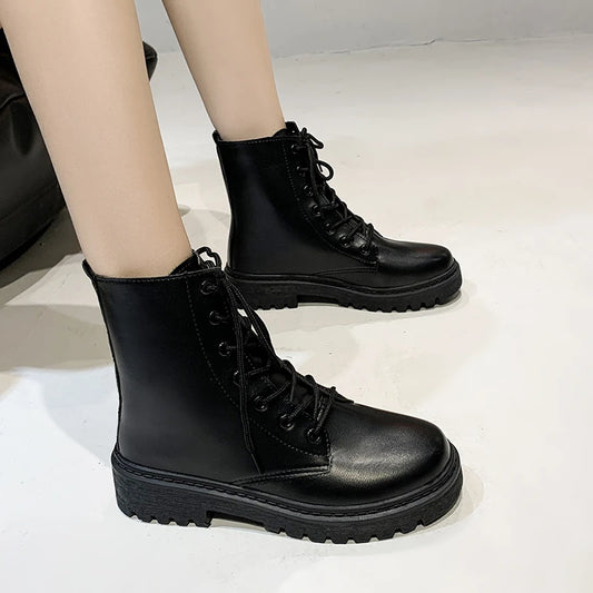 Maßgeschneiderte und bequeme orthopädische Stiefel