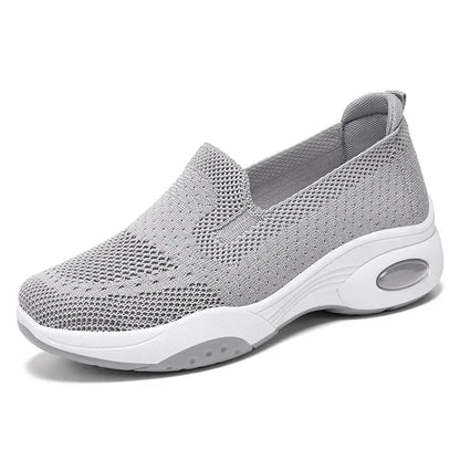 Bequeme und modische orthopädische Turnschuhe