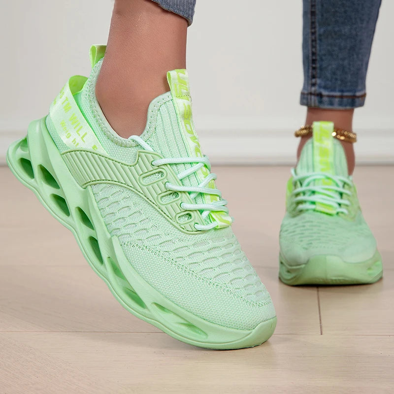 Stützende und trendige orthopädische Turnschuhe