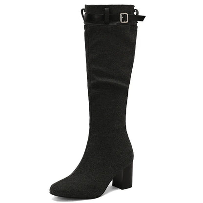 Stützende und stilvolle orthopädische Stiefel