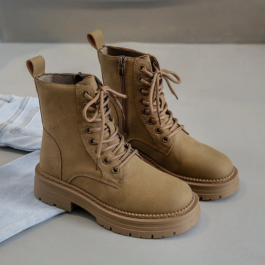 Bequeme und modische orthopädische Stiefel