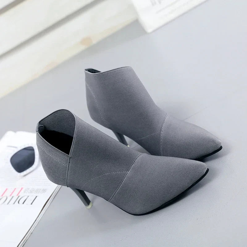 Stützende und stilvolle orthopädische Stiefel