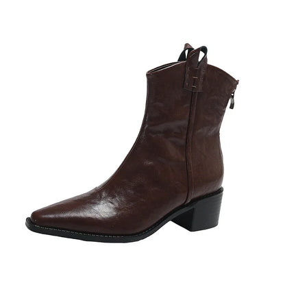 Bequeme und modische orthopädische Stiefel