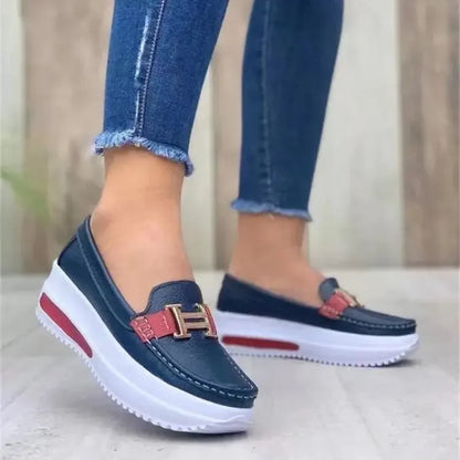 Elegante und stützende orthopädische Turnschuhe
