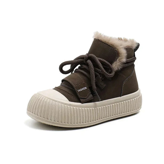 Elegante und stützende orthopädische Stiefel