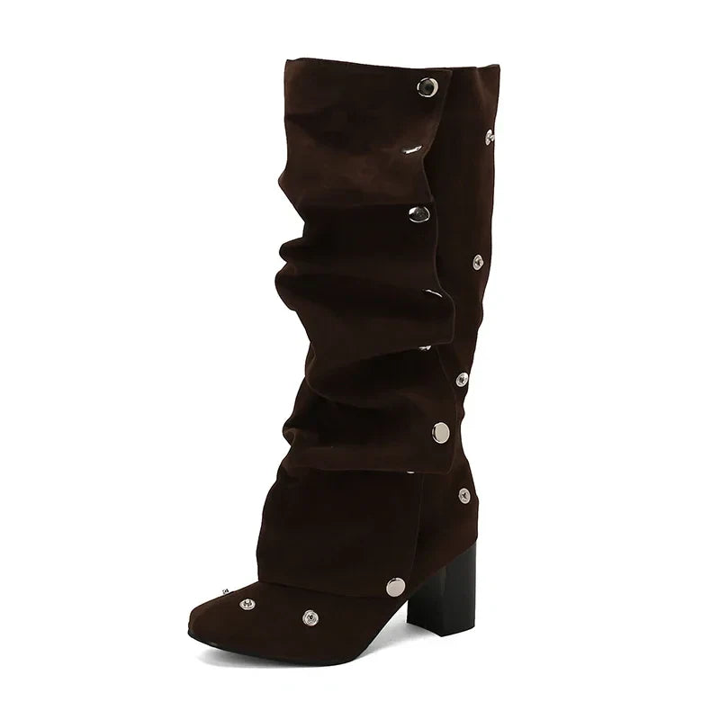 Bequeme und modische orthopädische Stiefel