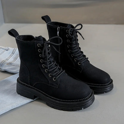 Bequeme und modische orthopädische Stiefel