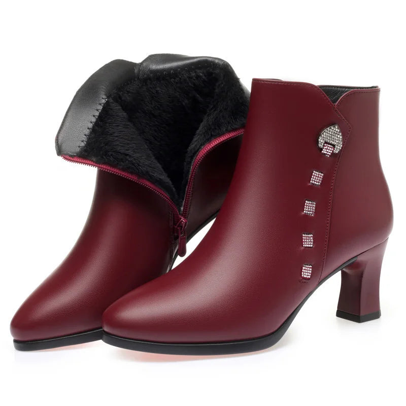 Vielseitige und stützende orthopädische Stiefel