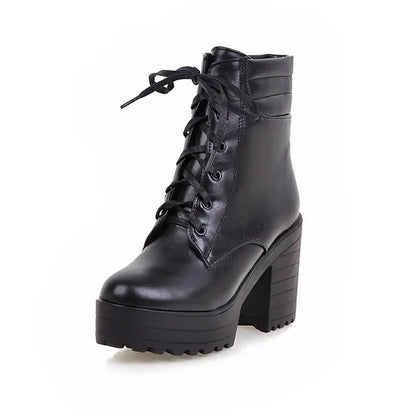 Bequeme und modische orthopädische Stiefel