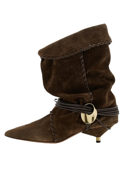 Stützende und stilvolle orthopädische Stiefel