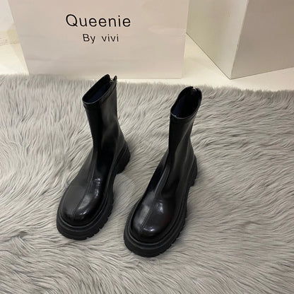 Stützende und stilvolle orthopädische Stiefel