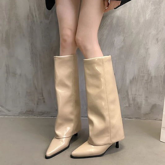 Maßgeschneiderte und bequeme orthopädische Stiefel