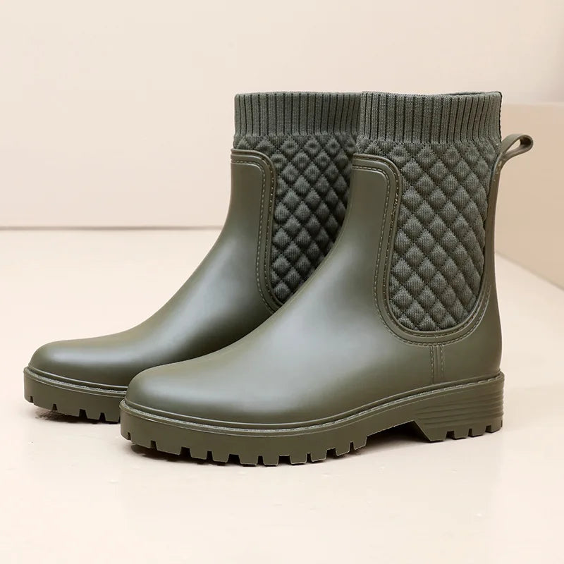 Bequeme und modische orthopädische Stiefel