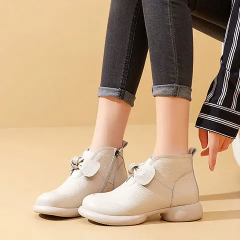 Maßgeschneiderte und bequeme orthopädische Stiefel