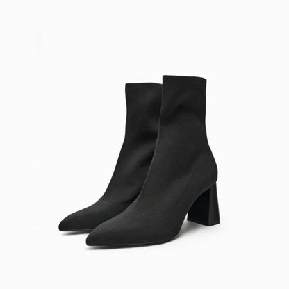 Lässige und stützende orthopädische Stiefel