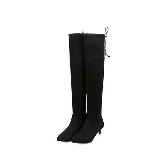 Elegante und stützende orthopädische Absätze