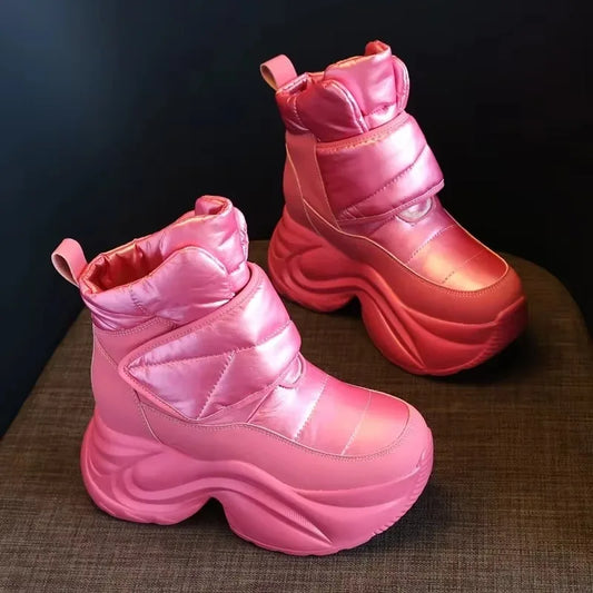 Lässige und stützende orthopädische Stiefel