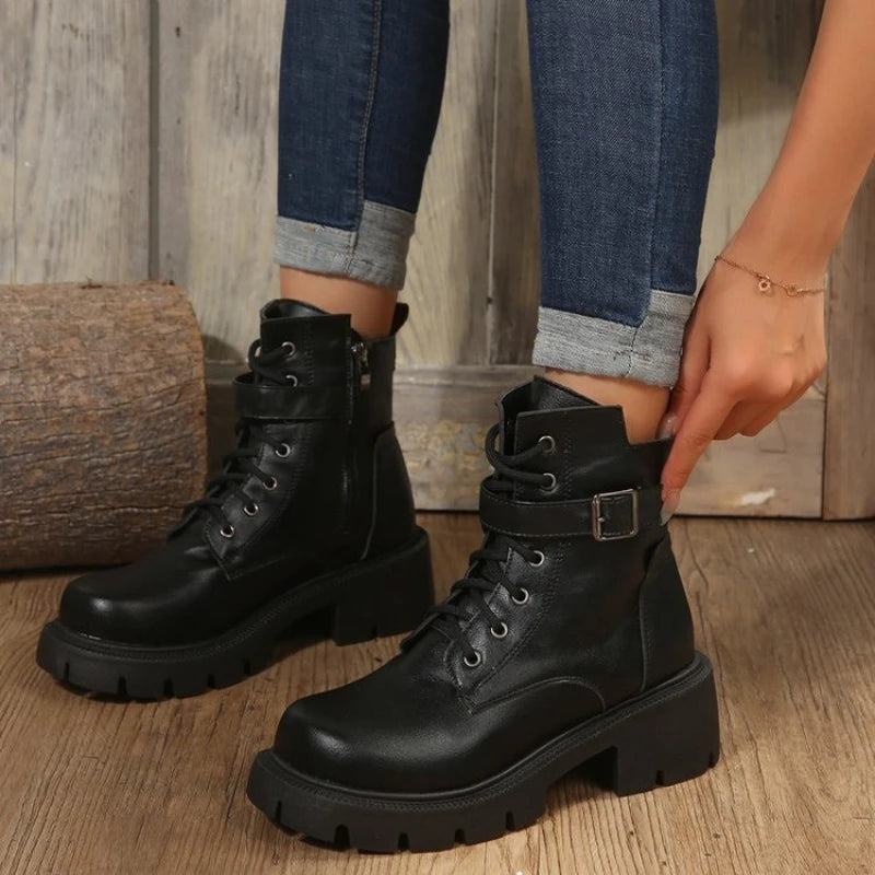 Lässige und stützende orthopädische Stiefel