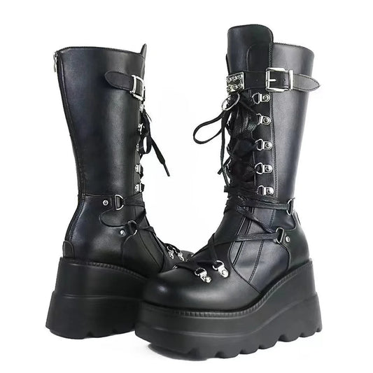 Modische und stützende orthopädische Stiefel