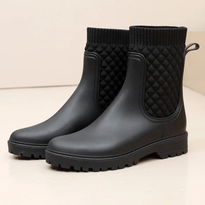 Bequeme und modische orthopädische Stiefel