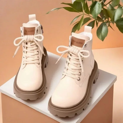 Bequeme und modische orthopädische Stiefel