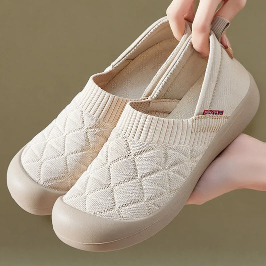 Bequeme und modische orthopädische Turnschuhe