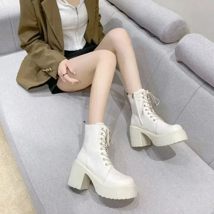 Bequeme und modische orthopädische Stiefel