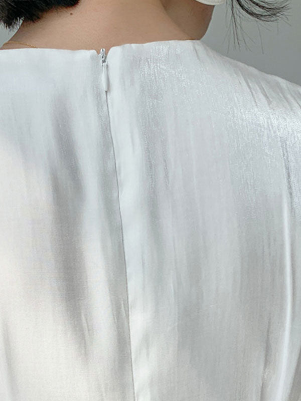 MW | Satin Midikleid mit Knopfverzierung